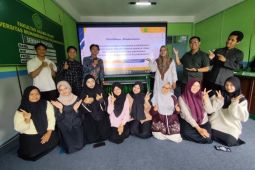 Dosen PGMI latih pembuatan bahan ajar bahasa Dayak berbasis animasi