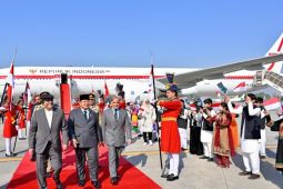 Indonesia, Pakistan seek stronger ties as Prabowo begins visit