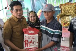 Pemkab Parimo bantu petani 27.315 kg benih jagung untuk ketahanan pangan