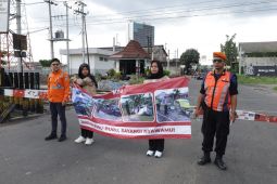 KAI Daop 6 ingatkan masyarakat sanksi atas pelanggaran di perlintasan sebidang