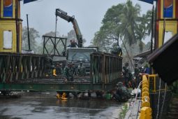 Satgas Yonzipur I/BB mulai bangun jembatan bailey