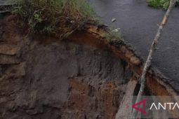 BPBD Bangka tangani dini jembatan longsor