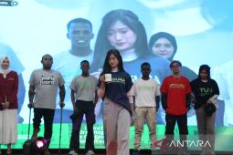 UM Surabaya perkenalkan identitas baru "UMSURA" lewat fashion show