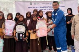 DSLNG peduli semeru: bergerak untuk pulihkan anak dan warga terdampak