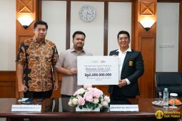 UI terima dana abadi sebesar Rp5 miliar dari Maruarar Sirait