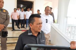 Kurangi ketergantungan, Gubernur Kepri ajak warga tanam cabai dan sayur di pekarangan rumah