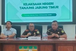 Kejari di Jambi bongkar skandal solar nelayan di hari anti korupsi