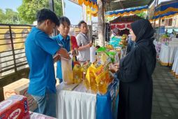 Disdag gelar pasar rakyat di Mataram stabilisasi harga jelang Nataru