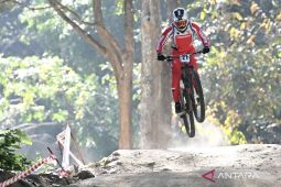 Rendy Varera sumbang emas keenam untuk Indonesia pada nomor MTB Eliminator