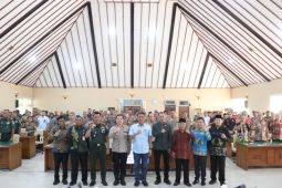 Bupati Bojonegoro ingatkan masyarakat potensi konflik jelang Nataru