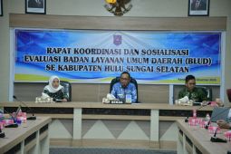 Sekda HSS pimpin rakor dan sosialisasi evaluasi BLUD 2025
