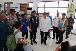 Angota Komisi VII DPR menilai Pelabuhan Tenau Kupang layak naik tipe