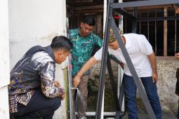 Air bersih disalurkan ke warga Bandung usaha tekan risiko kesehatan