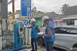 PLN Cianjur memastikan kesiapan 27 SPKLU jamin pengisian daya saat libur Nataru