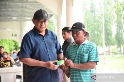 Pemprov Gorontalo salurkan bantuan sosial di Kabupaten Boalemo