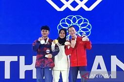 Luluk tebus "hantu" Peru dengan medali emas