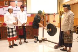 Wali Kota Denpasar minta desa adat kelola sampah dengan teba modern