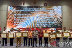 BPJS Ketenagakerjaan Jatim beri apresiasi pemda manfaatkan DBHCHT