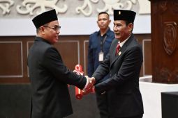 Amonius Tuyum resmi jadi Anggota DPRD Kalteng