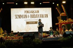 Pemkab Kulon Progo anugerahkan penghargaan seniman dan budayawan pelestari budaya