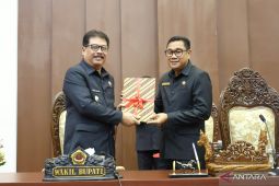 DPRD Gianyar Bali sahkan sembilan raperda termasuk soal air tanah