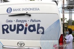 Rupiah Rabu pagi dibuka menguat ke level Rp16.737 per dolar AS