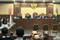 Sidang perdana kasus dugaan korupsi Nadiem Makarim ditunda karena sakit