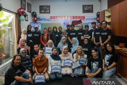 Puncak peringatan HUT ke-88, ANTARA DIY serahkan penghargaan pemenang lomba karya jurnalistik