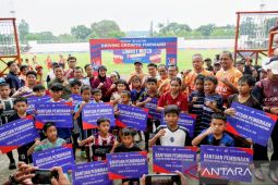 Pupuk Kaltim padukan pelatihan profesional dan laga amal bagi atlet muda