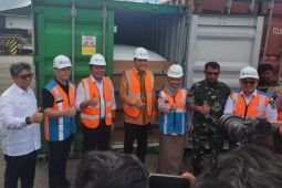 Balai Karantina Sumsel fasilitasi ekspor minyak kelapa mentah ke Malaysia