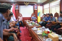 Forum swakelola sampah Bali batal demo