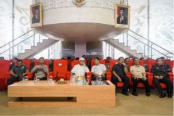 Bupati Adi Arnawa Tinjau Layanan "Kontak Bupati" dan Pengembangan CCTV Analitik