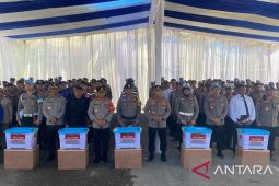 Kapolri minta Polri tetap hadir untuk masyarakat di tengah bencana