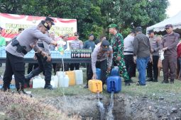 Polres Parimo musnahkan 515 liter miras ilegal hasil Operasi Pekat