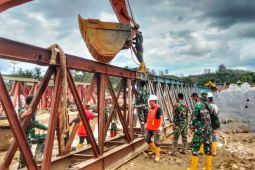 Yonzipur I/DD pasang jembatan bailey di Garoga pulihkan akses