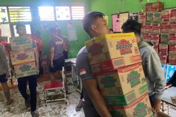 Ditsamapta Polda Banten salurkan bantuan untuk warga terdampak banjir