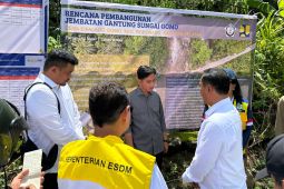 Gibran urges swift bridge construction for mobility in South Nias