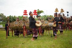 Tiga orang dikukuhkan sebagai legenda musik Jegog Jembrana Bali