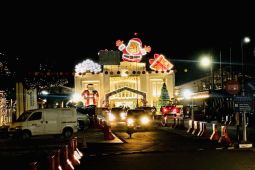 KAI Daop 6 Yogyakarta hias stasiun-kereta dengan nuansa khas Natal meriahkan momen Nataru