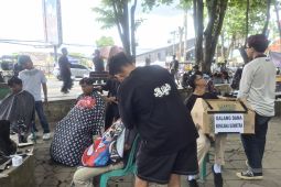 Komunitas seni rambut dan pijat Jambi galang dana bencana Sumatera