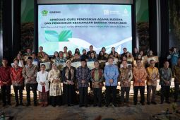 30 guru agama Buddha terima apresiasi Kemenag