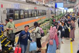 85.946 orang gunakan stasiun Daop 7 di 4 hari pertama angkutan Nataru