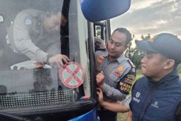 Polda periksa kelaikan bus di Jatim jelang Natal-Tahun Baru
