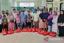 Kemenag Belitung salurkan bantuan paket sembako peringati HAB 2026