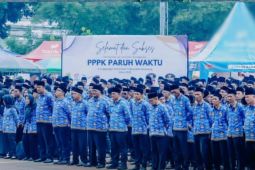 Bupati Karawang lantik ribuan PPPK Paruh Waktu
