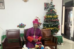 Keuskupan Amboina tidak gelar open house Natal dialihkan bantu bencana Sumatera