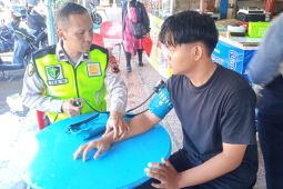 Dokkes Polres Purbalingga cek kesehatan wisatawan