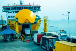 Rantai logistik nasional tetap bergerak saat Natal-Tahun Baru