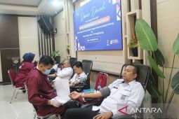 Peringati Hari Bakti Kemenimipas ke-1, Imigrasi Babel gelar donor darah
