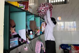 Petugas Rutan Situbondo inspeksi hunian narapidana jelang Nataru